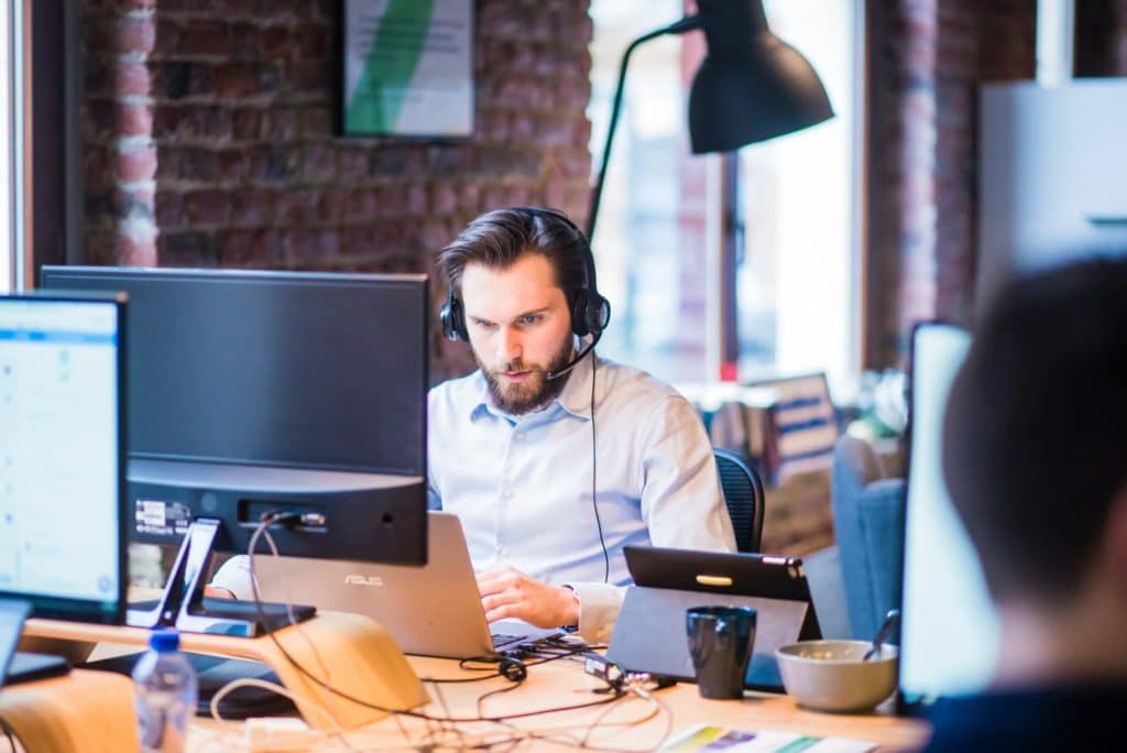 Cisco Contact Center Express vs call hunt group
